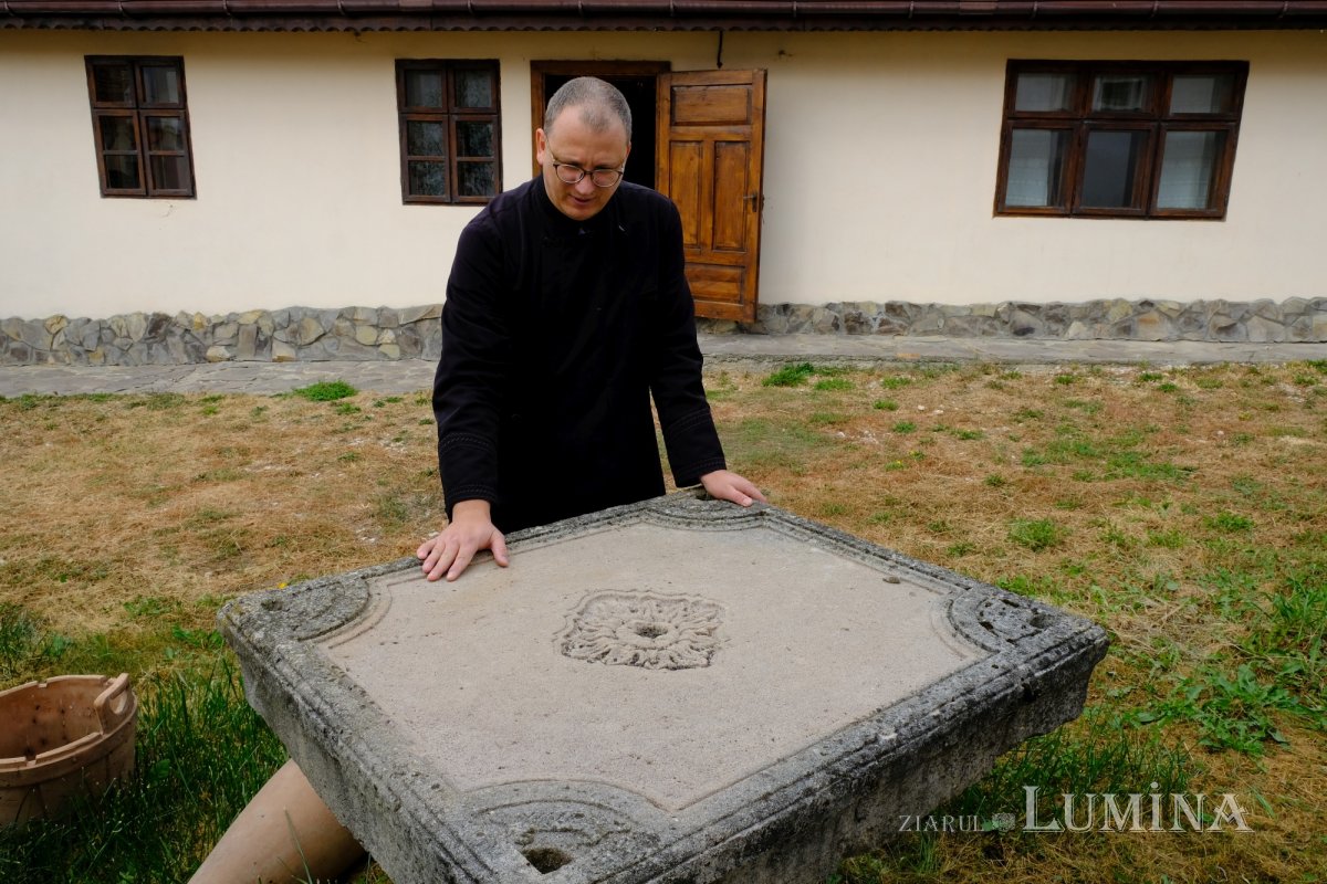 Vlădeni, satul părintelui Dumitru Stăniloae 271134