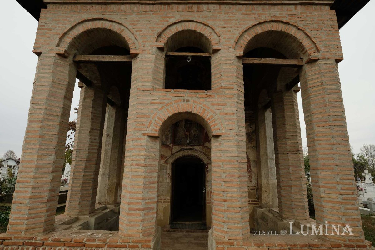 Tainica bisericuță din satul Siliștea Snagovului 133207