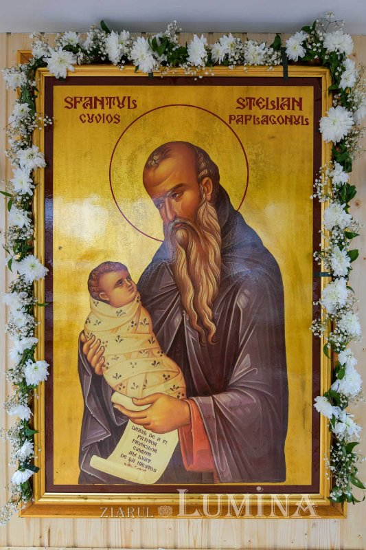 Sfântul Stelian Paflagonul, sărbătorit la biserica lui din București 133359