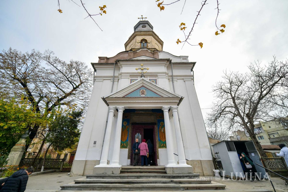 Sfântul Stelian Paflagonul, sărbătorit la biserica lui din București 133361