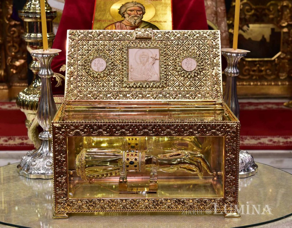 Sărbătoarea Sfântului Andrei, ziua Catedralei şi a neamului românesc 133499