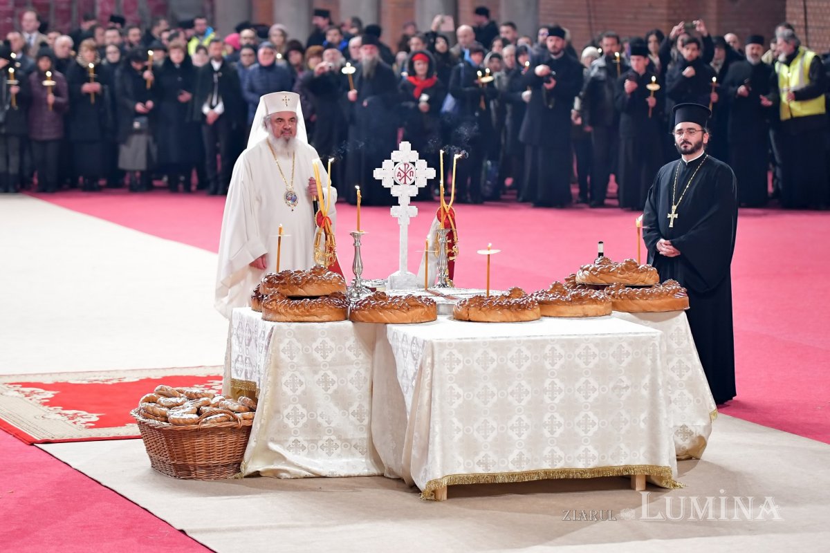 Sărbătoarea Sfântului Andrei, ziua Catedralei şi a neamului românesc 133502