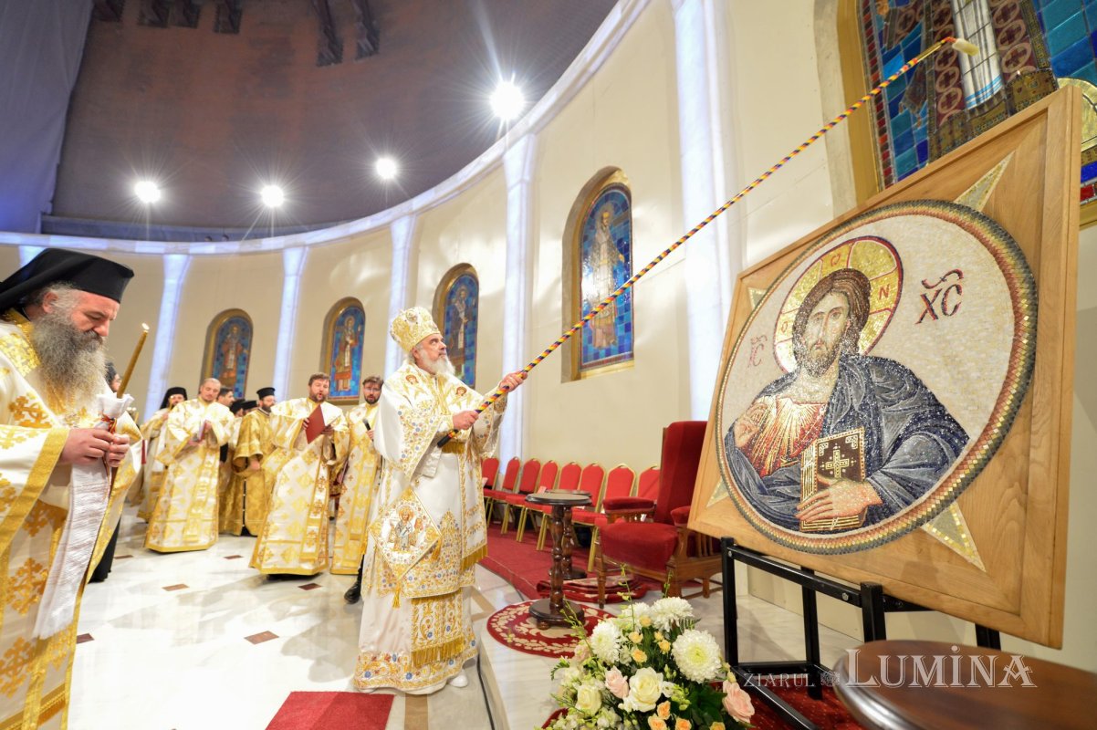 Sărbătoarea Sfântului Andrei, ziua Catedralei şi a neamului românesc 133506