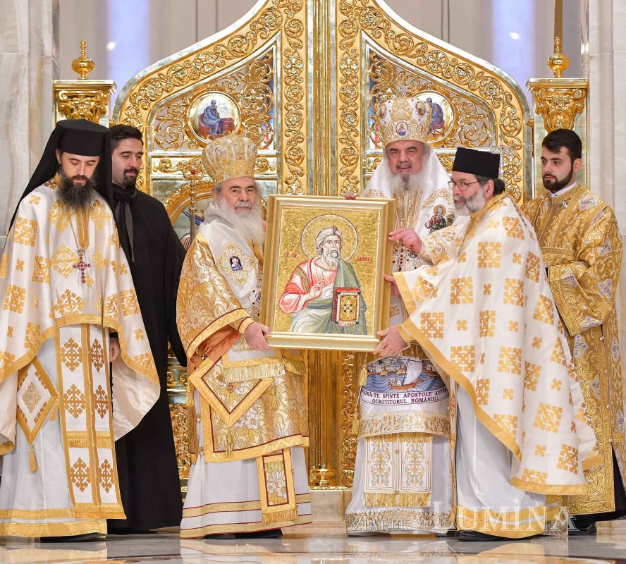 Sărbătoarea Sfântului Andrei, ziua Catedralei şi a neamului românesc 133517