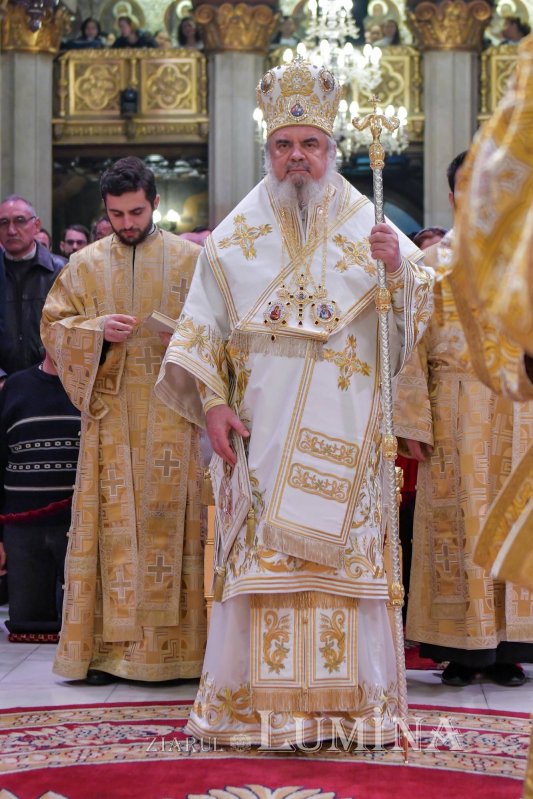 „Să păstrăm și să cultivăm darul sfânt al unității naționale” 133716