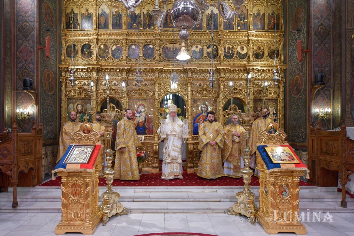 „Să păstrăm și să cultivăm darul sfânt al unității naționale” 133735