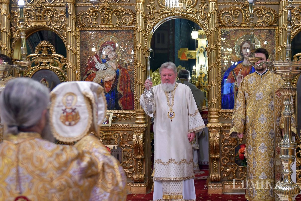 „Să păstrăm și să cultivăm darul sfânt al unității naționale” 133739