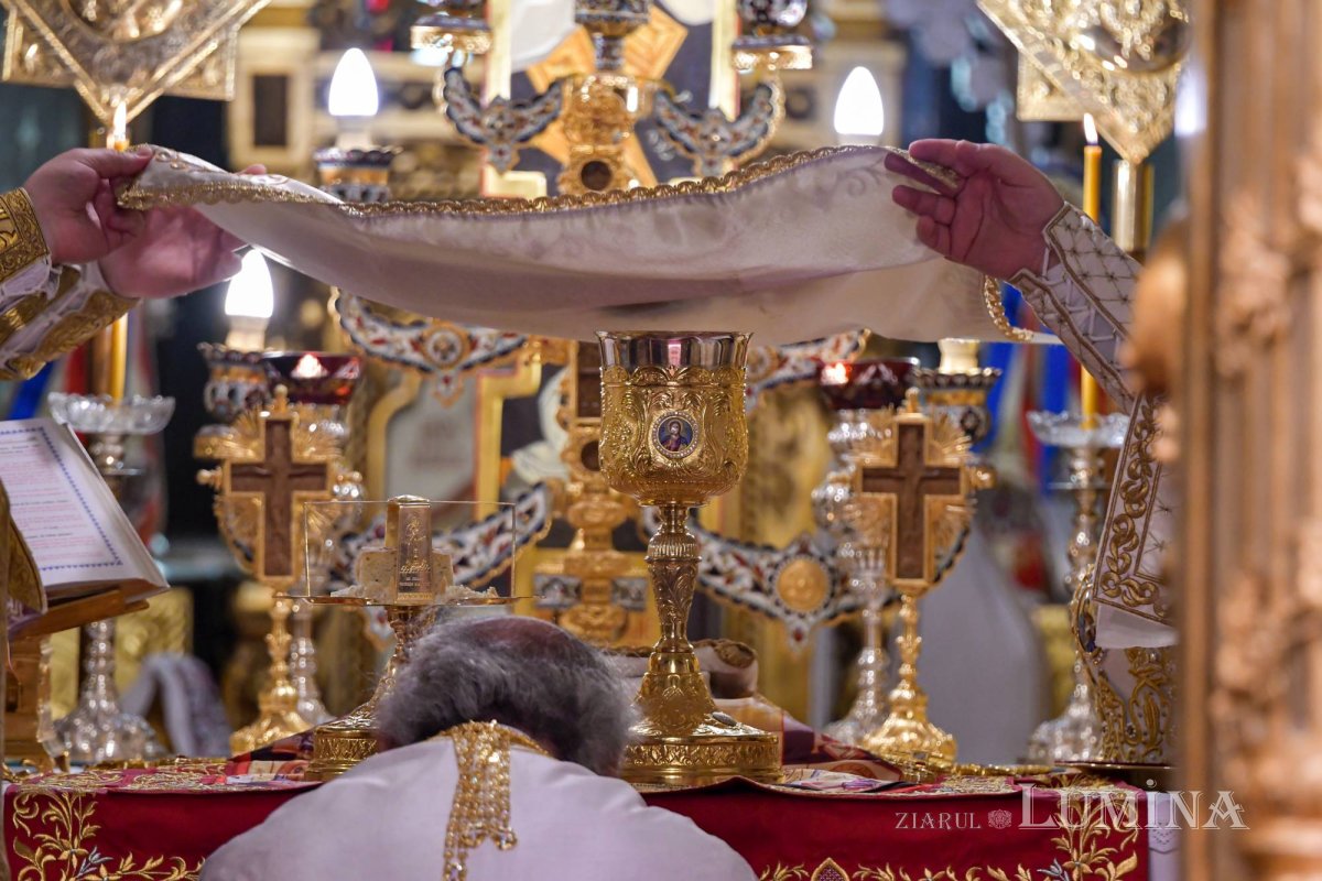 „Să păstrăm și să cultivăm darul sfânt al unității naționale” 133749