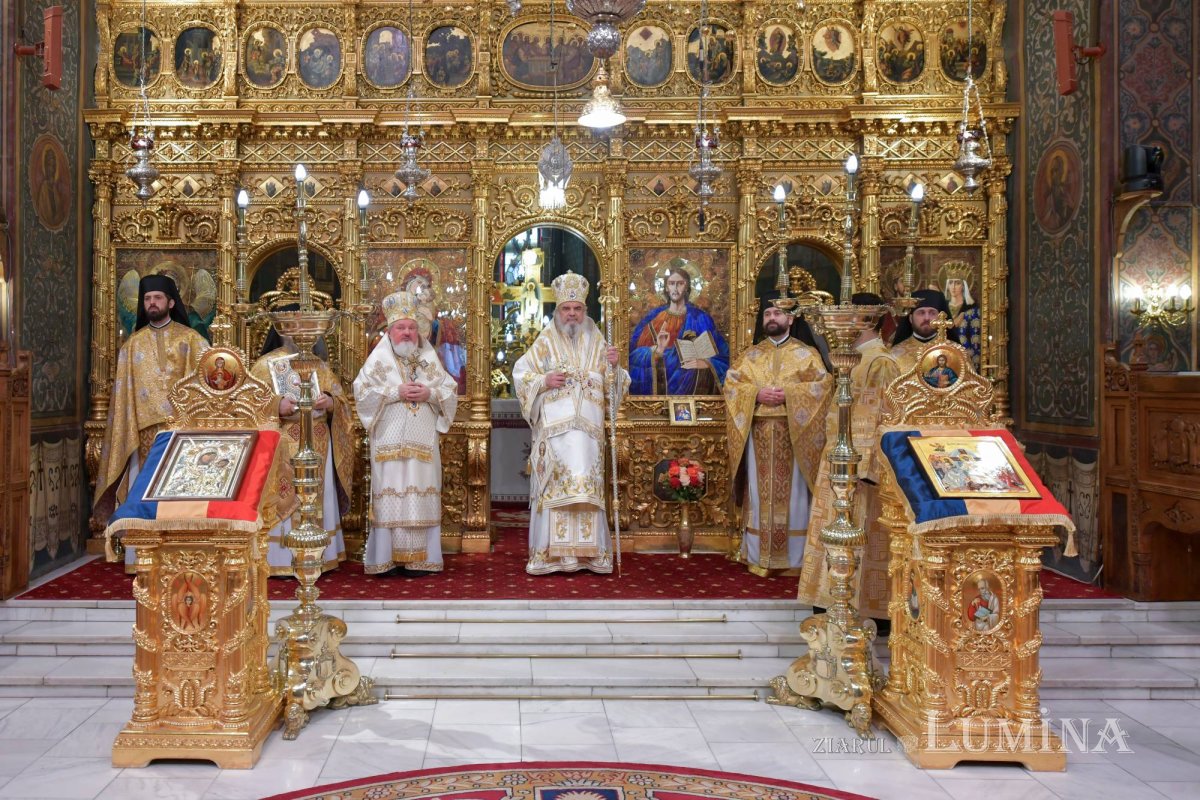 „Să păstrăm și să cultivăm darul sfânt al unității naționale” 133752