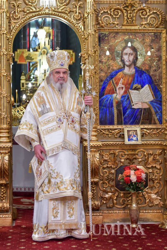 „Să păstrăm și să cultivăm darul sfânt al unității naționale” 133760