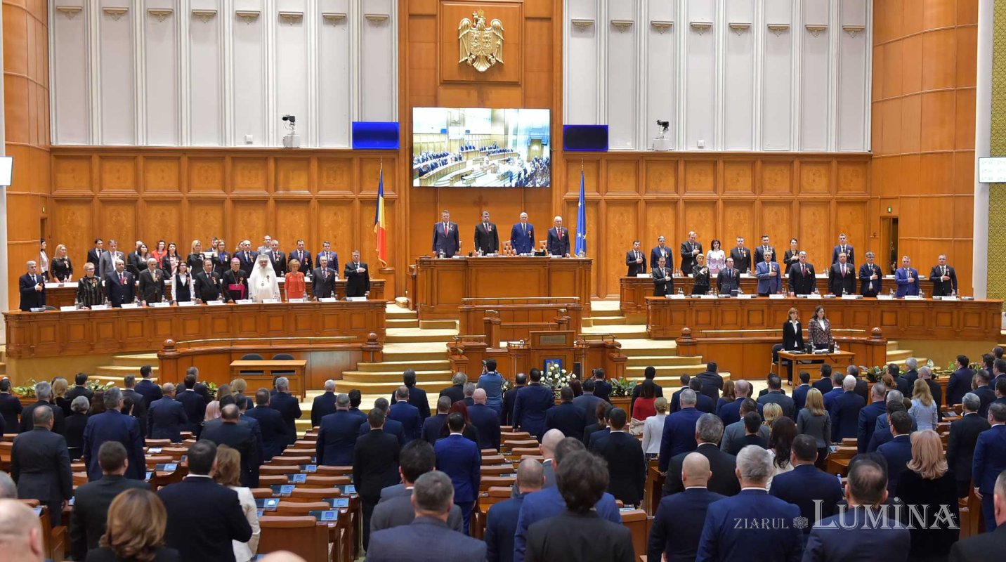 Şedinţa solemnă a Parlamentului României pentru Ziua Naţională 133848