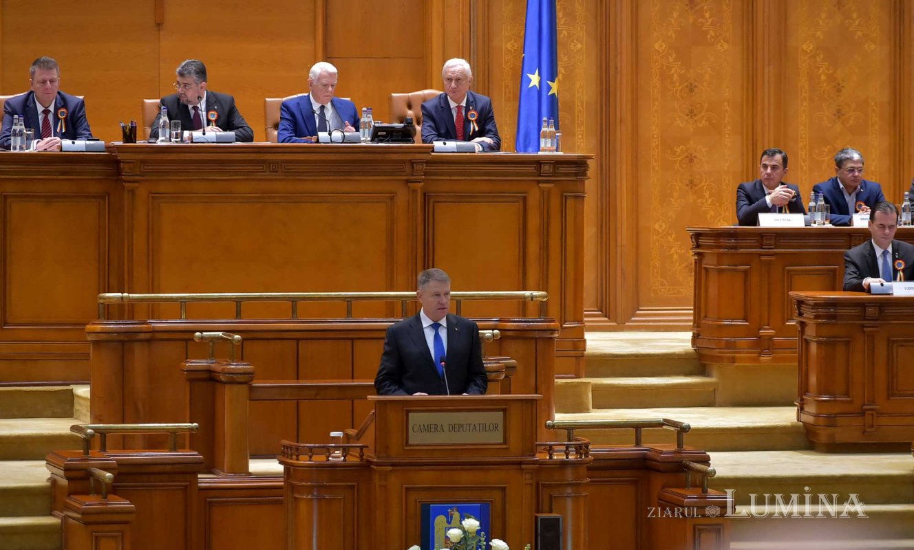 Şedinţa solemnă a Parlamentului României pentru Ziua Naţională 133852