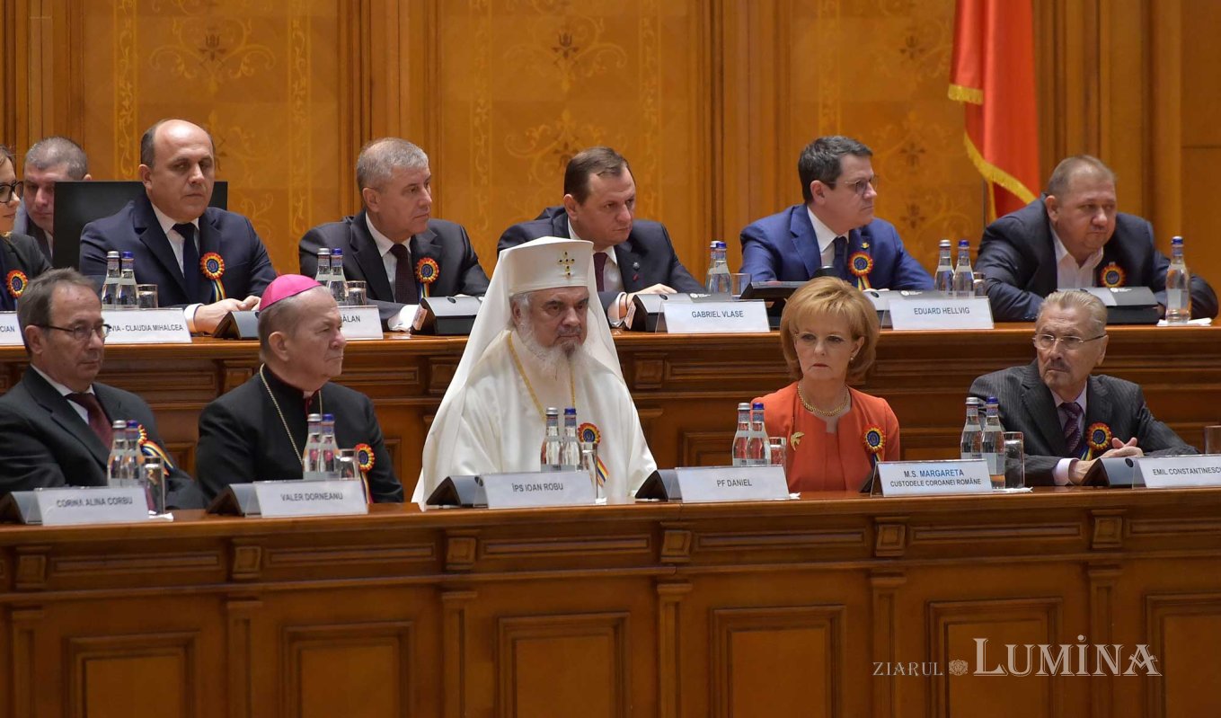 Şedinţa solemnă a Parlamentului României pentru Ziua Naţională 133854