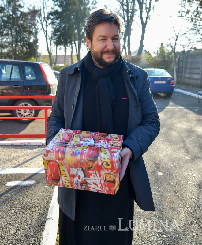 Daruri pentru copii cu nevoi speciale din partea Parohiei Zlătari 134140