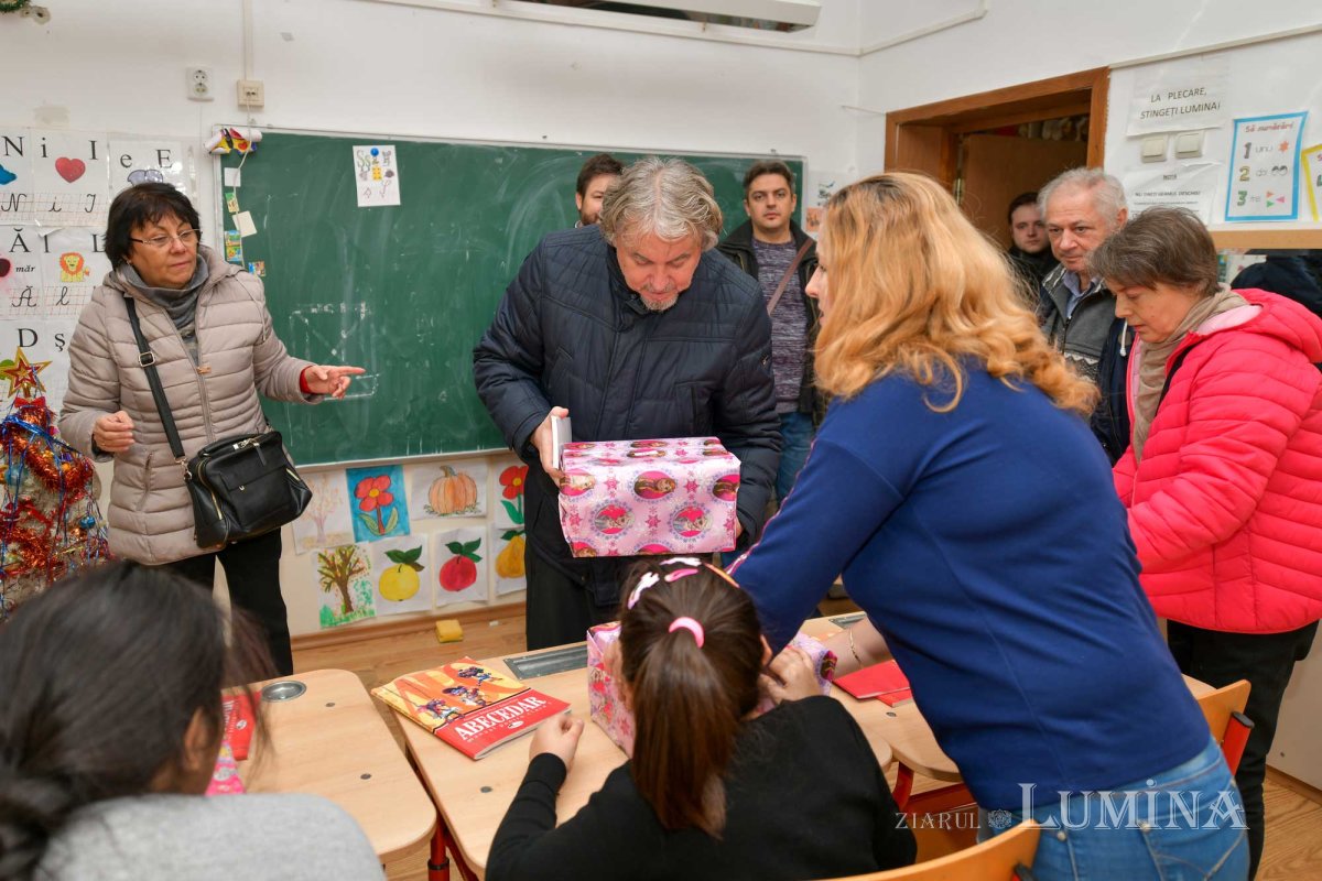 Daruri pentru copii cu nevoi speciale din partea Parohiei Zlătari 134151