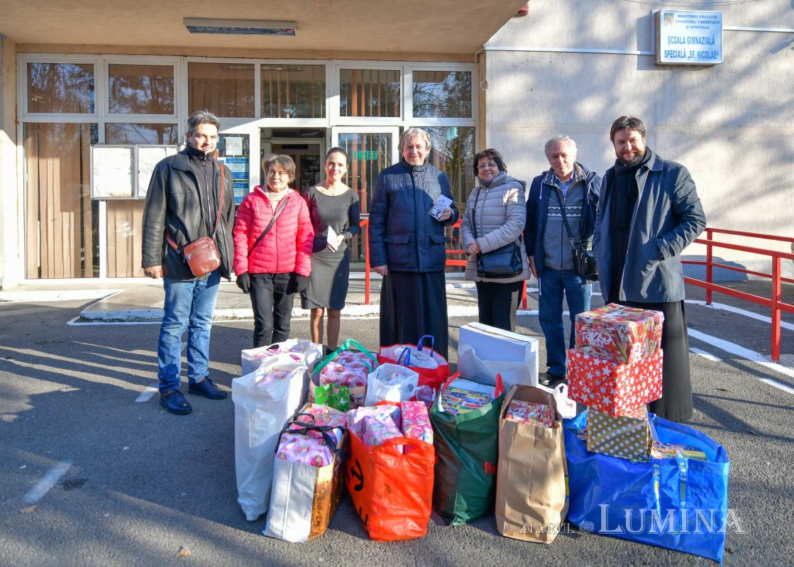 Daruri pentru copii cu nevoi speciale din partea Parohiei Zlătari 134159