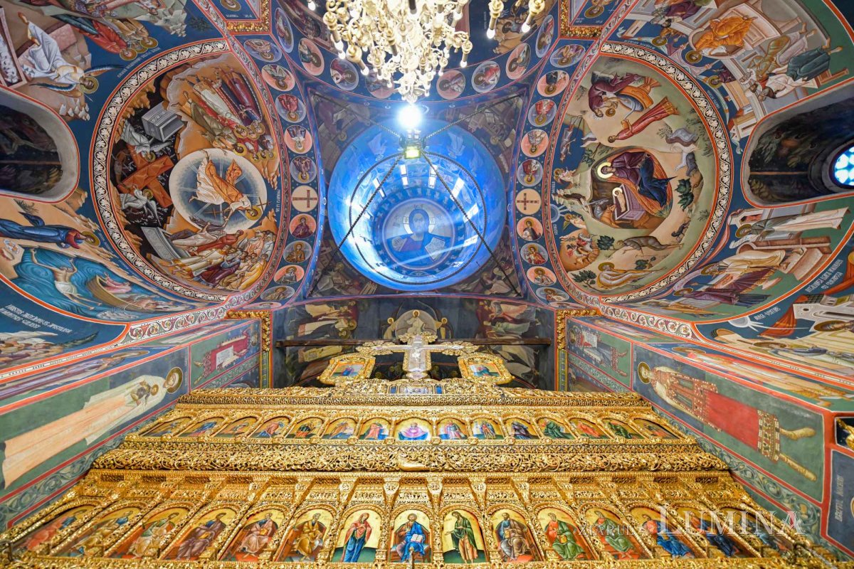 Comuniunea sfinților la Biserica „Sfântul Gheorghe”-Nou din Capitală 134344