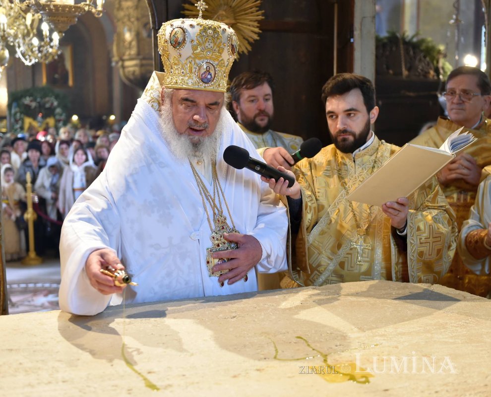 Biserica „Sfântul Dimitrie”-Poștă din Capitală a fost sfințită 134417