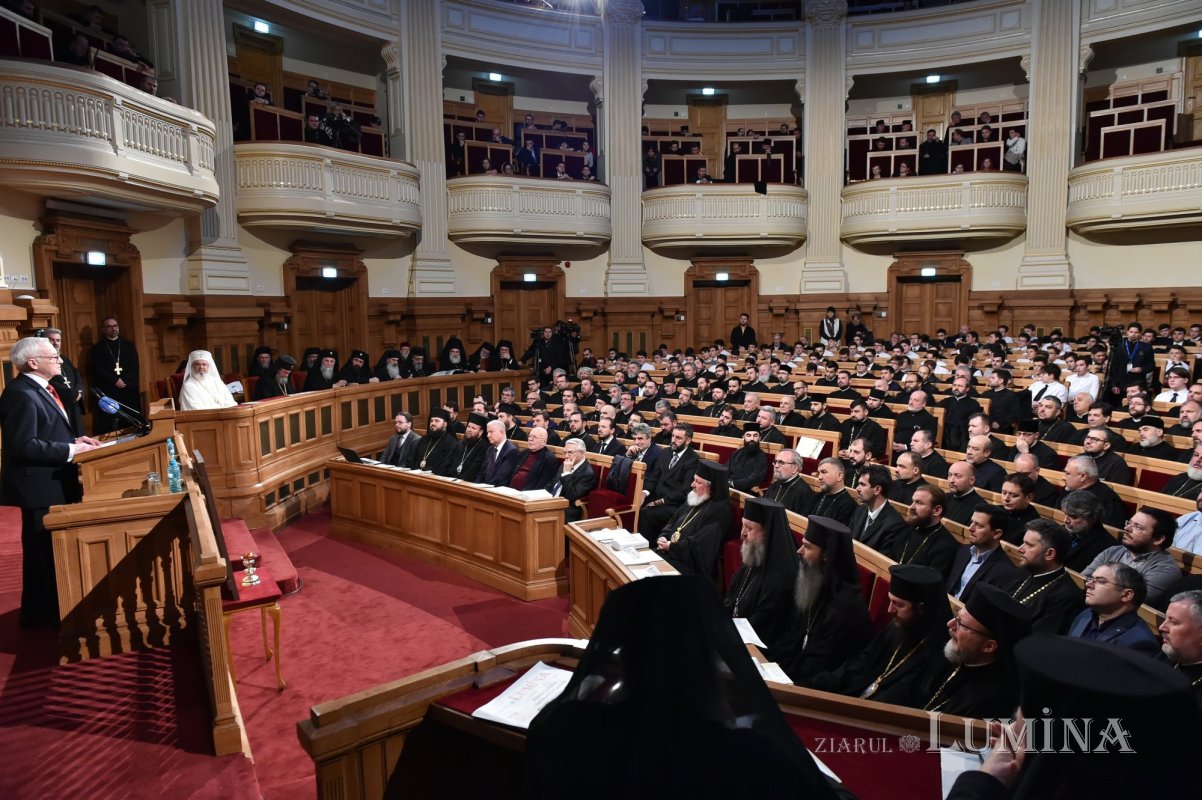 Ședință solemnă a Sfântului Sinod dedicată Revoluției din 1989 135061