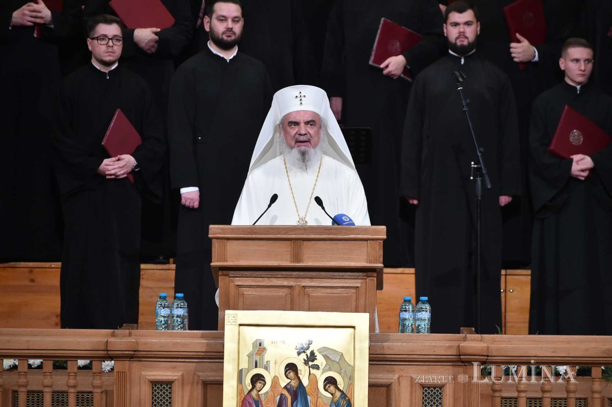 Ședință solemnă a Sfântului Sinod dedicată Revoluției din 1989 135099