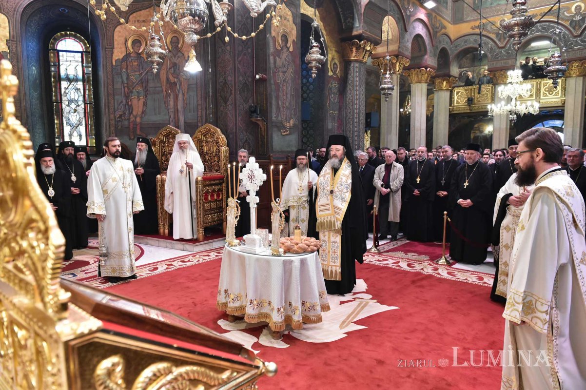 Ședință solemnă a Sfântului Sinod dedicată Revoluției din 1989 135101