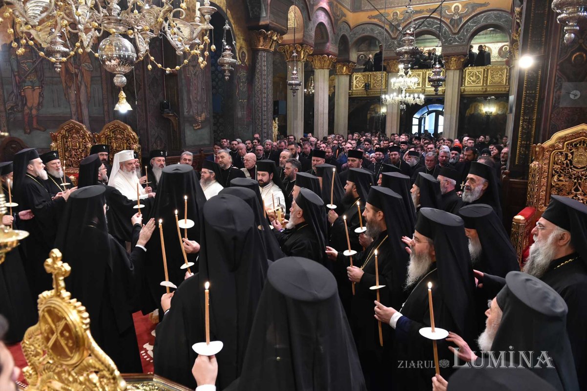 Ședință solemnă a Sfântului Sinod dedicată Revoluției din 1989 135110