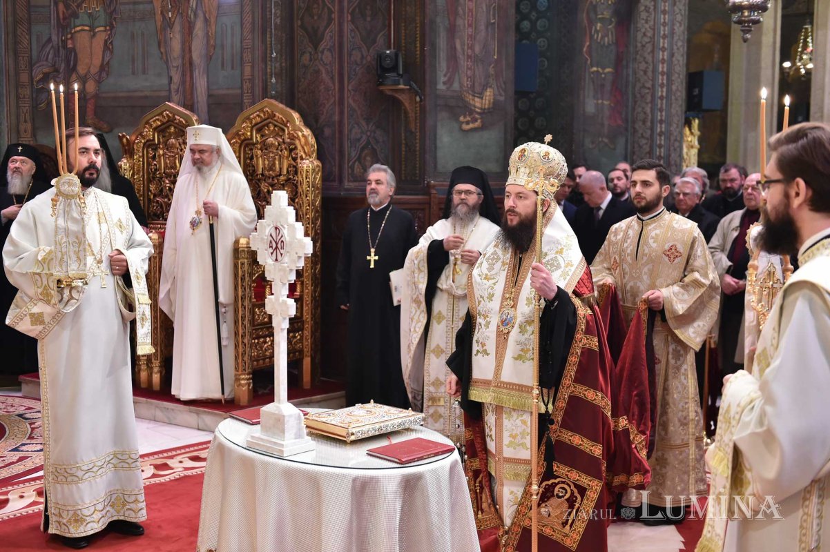 Ședință solemnă a Sfântului Sinod dedicată Revoluției din 1989 135112