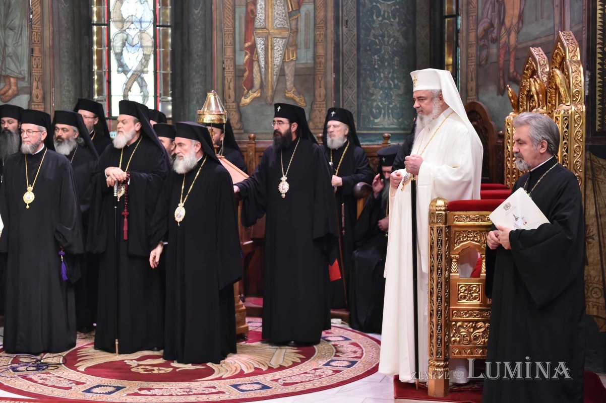 Ședință solemnă a Sfântului Sinod dedicată Revoluției din 1989 135121