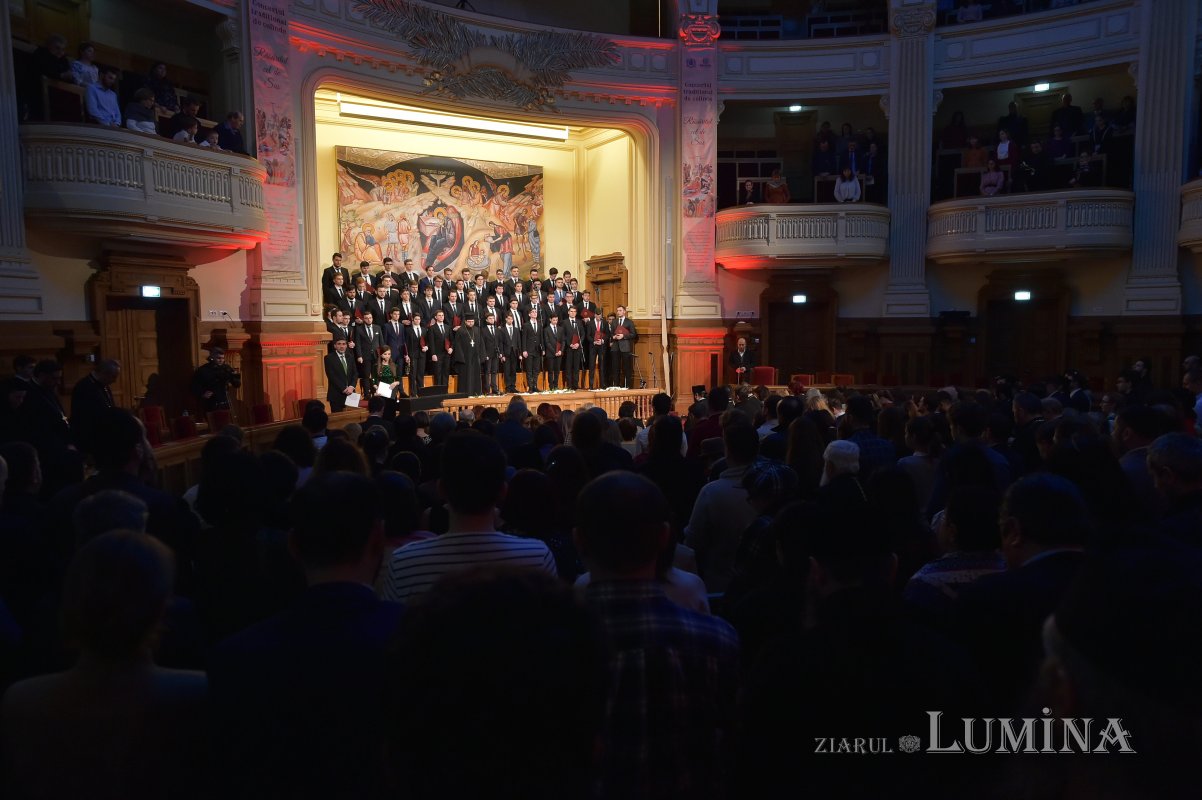 Concertul de colinde „Răsăritul cel de Sus” la Patriarhie 135316