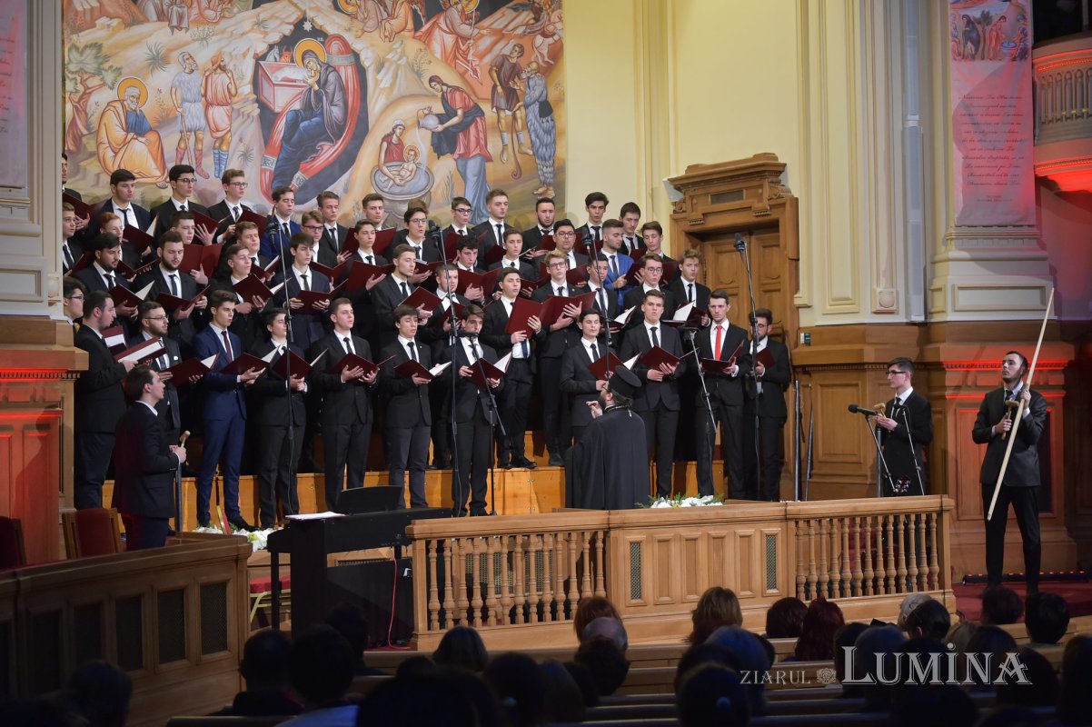 Concertul de colinde „Răsăritul cel de Sus” la Patriarhie 135317