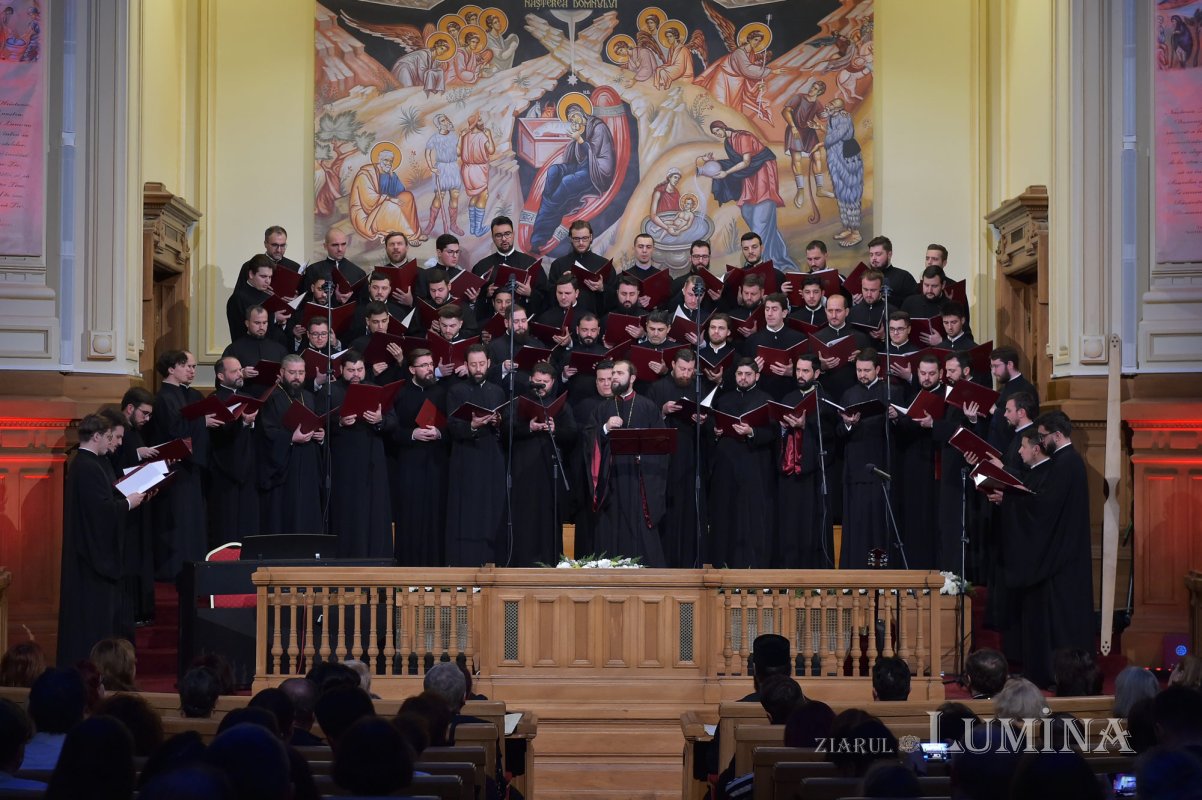 Concertul de colinde „Răsăritul cel de Sus” la Patriarhie 135319
