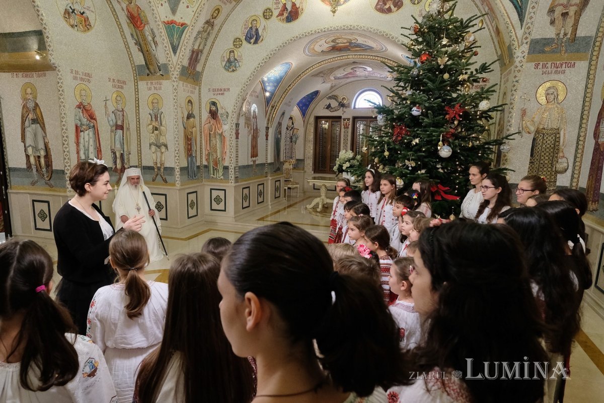 Cete de colindători la Reședința Patriarhală 135562