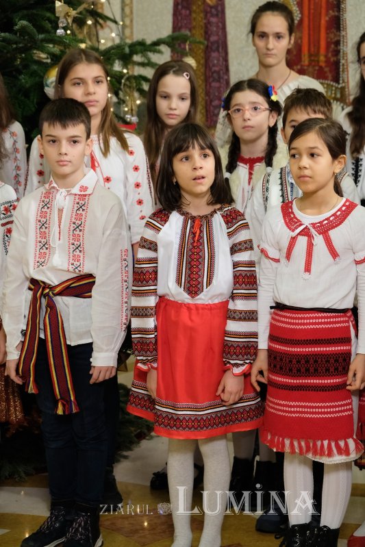 Cete de colindători la Reședința Patriarhală 135566