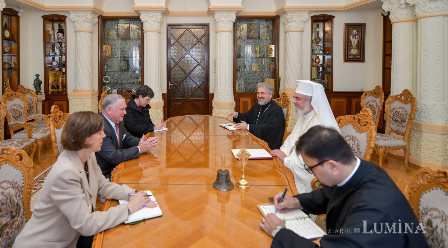 Noul ambasador al Statelor Unite ale Americii la Bucureşti, în vizită de prezentare la Patriarhia Română 135588
