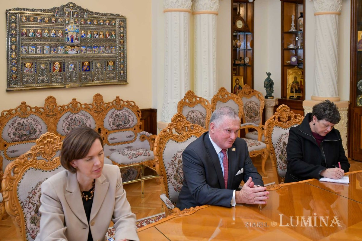 Noul ambasador al Statelor Unite ale Americii la Bucureşti, în vizită de prezentare la Patriarhia Română 135589