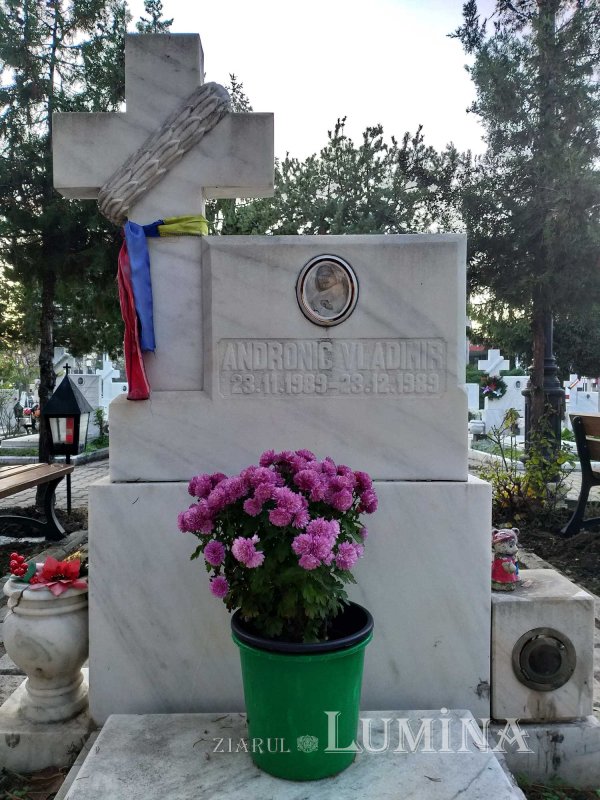 Un locaș întemeiat pe jertfa care a transfigurat România 135712