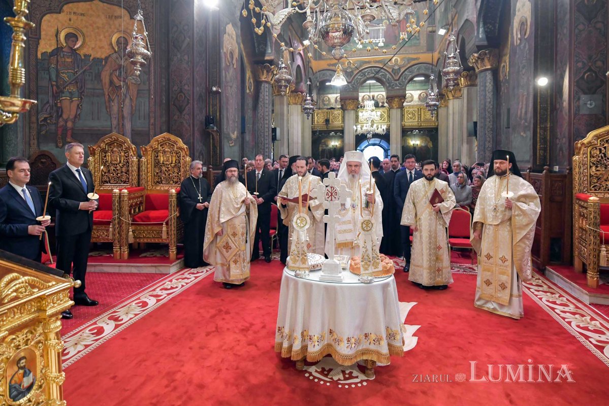 Parastas în Catedrala Patriarhală pentru eroii Revoluţiei române 135848