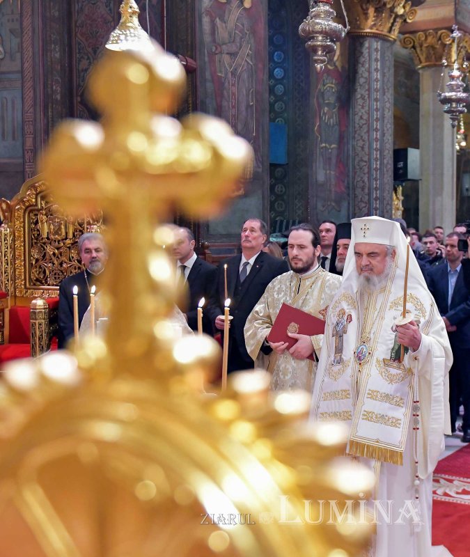 Parastas în Catedrala Patriarhală pentru eroii Revoluţiei române 135849