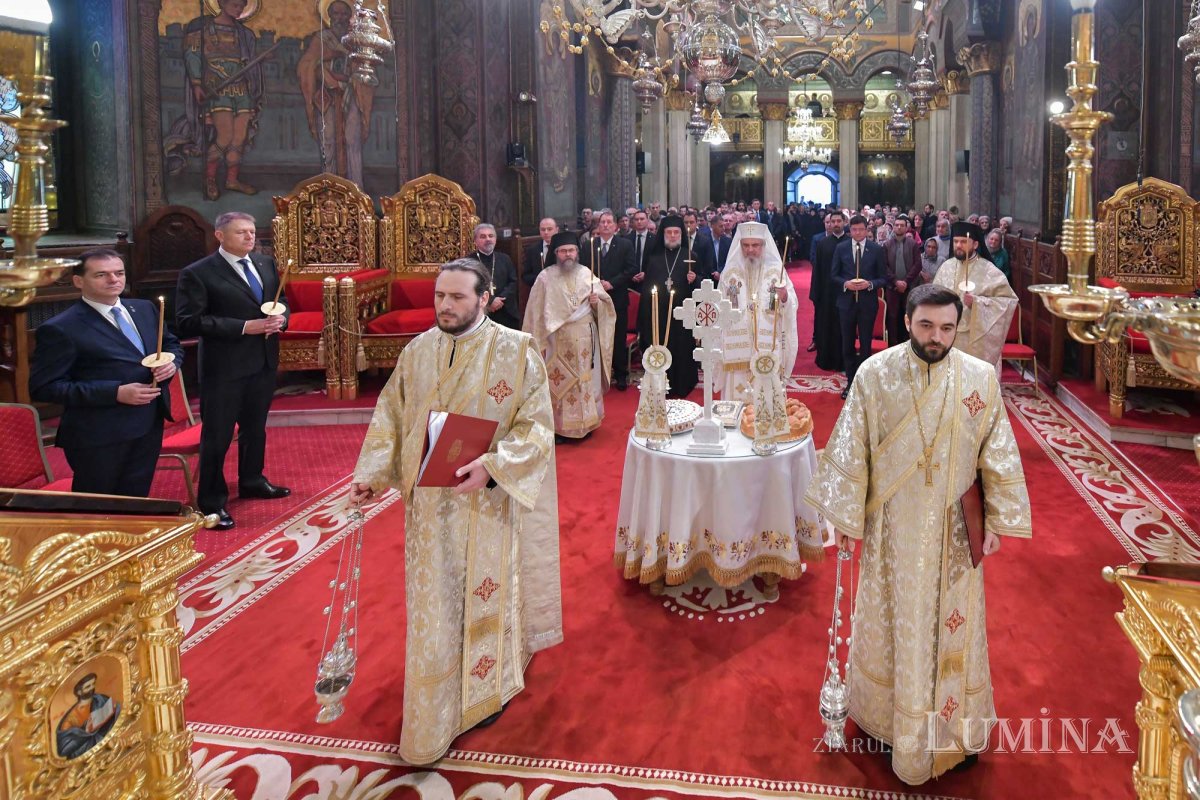 Parastas în Catedrala Patriarhală pentru eroii Revoluţiei române 135856