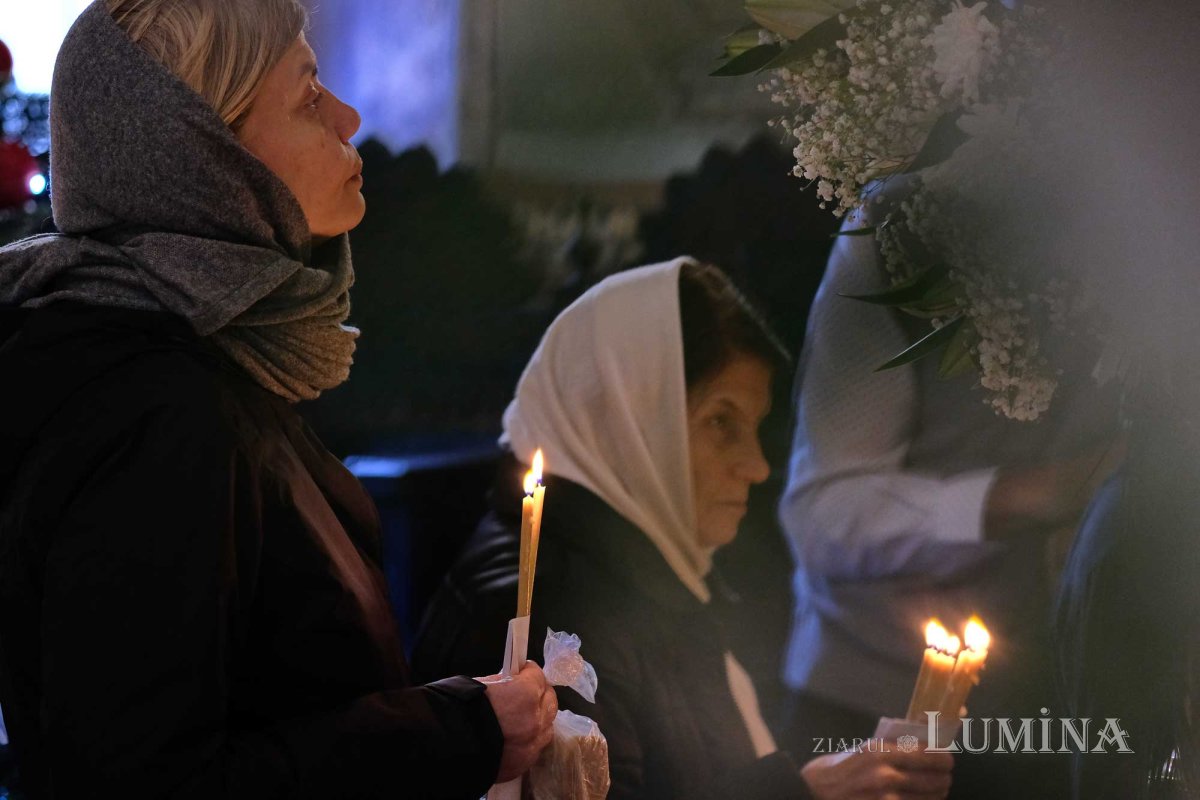 Sfânta Muceniţă Anastasia, sărbătorită la biserica sa din Capitală 135895