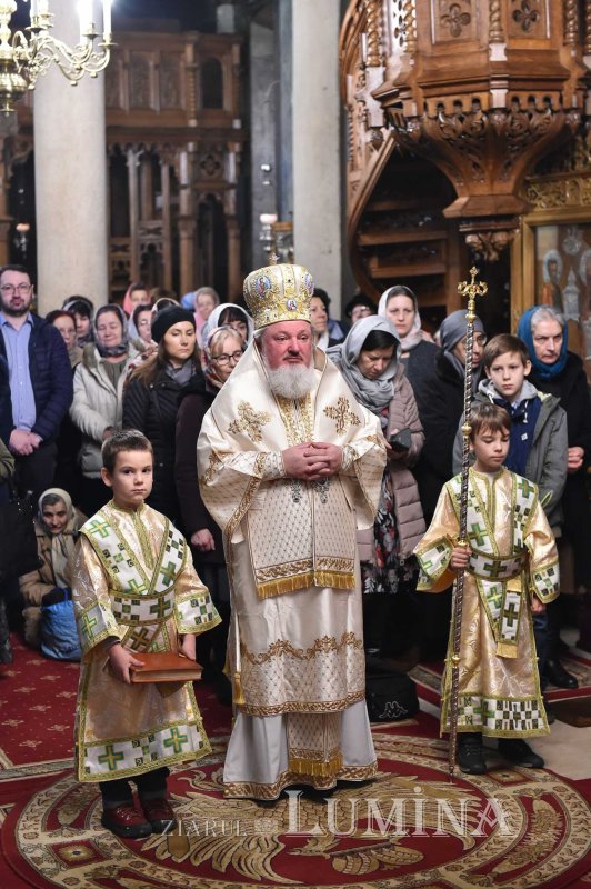 Redactorul de la „Lumina de Duminică” a primit hirotonia întru preot 136073