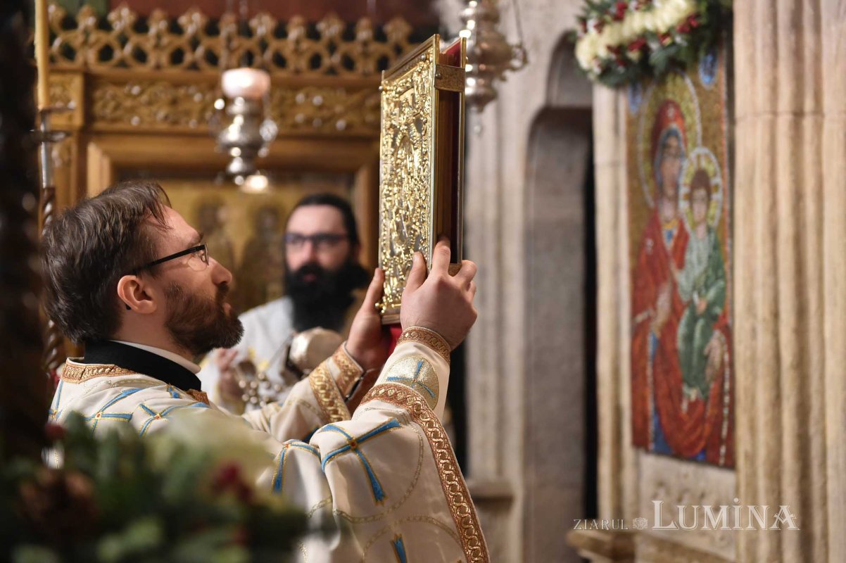 Redactorul de la „Lumina de Duminică” a primit hirotonia întru preot 136075