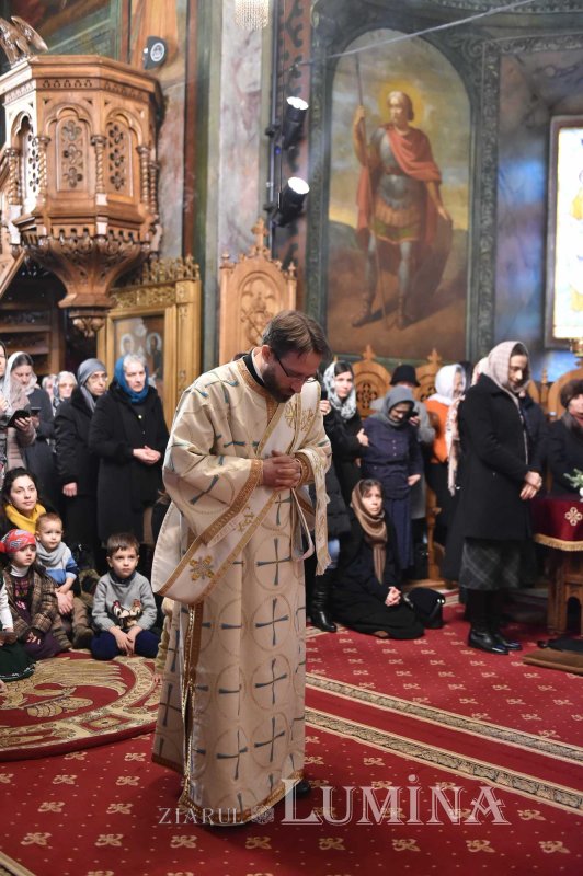 Redactorul de la „Lumina de Duminică” a primit hirotonia întru preot 136085