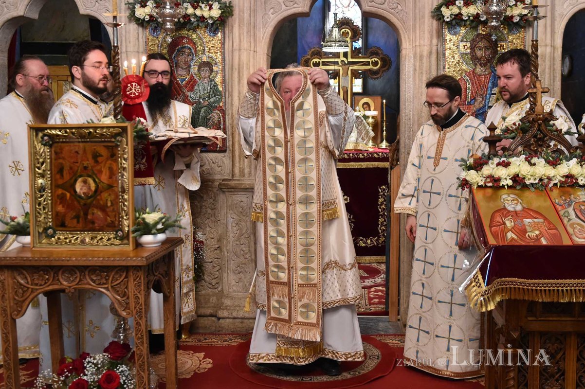 Redactorul de la „Lumina de Duminică” a primit hirotonia întru preot 136099