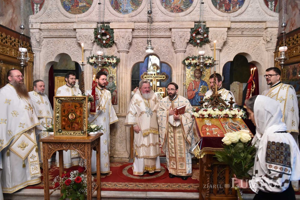 Redactorul de la „Lumina de Duminică” a primit hirotonia întru preot 136107