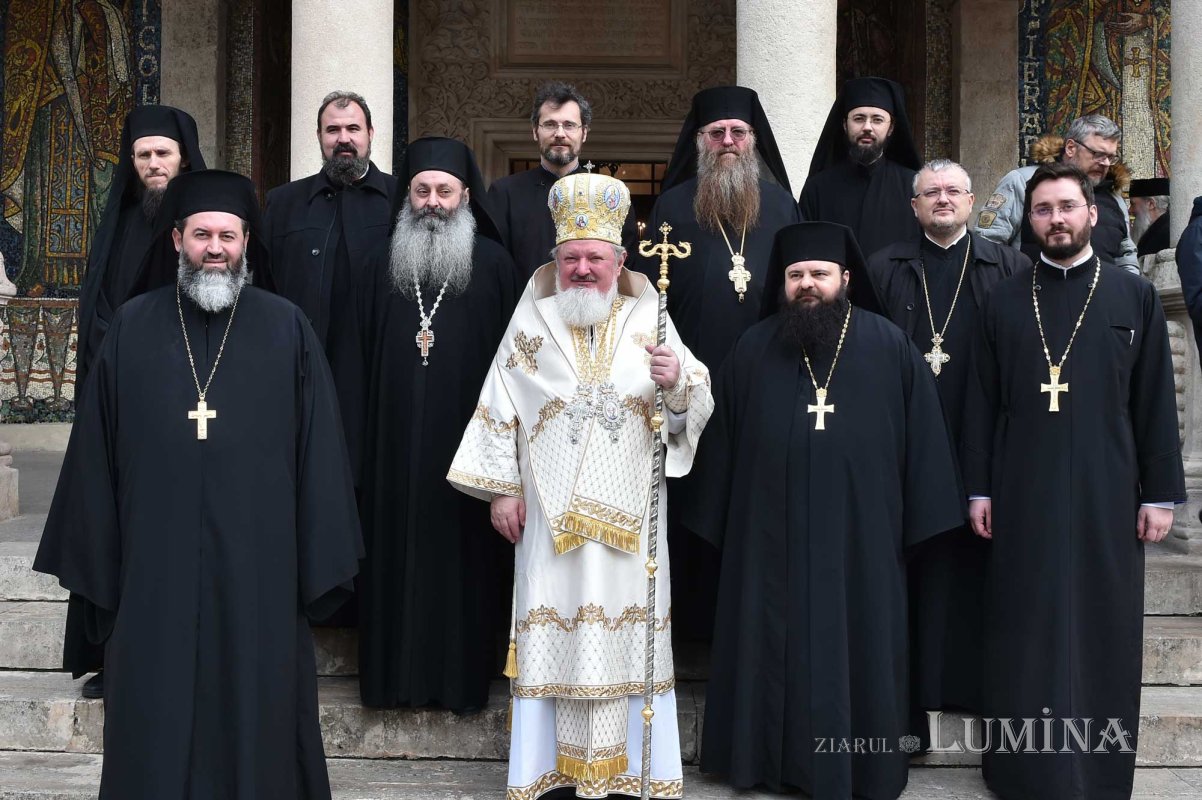 Redactorul de la „Lumina de Duminică” a primit hirotonia întru preot 136116