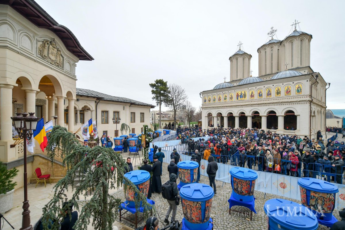 Binecuvântarea Iordanului la Catedrala Patriarhală din București 136498
