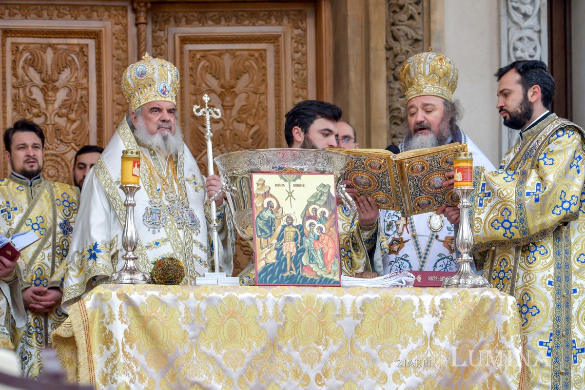 Binecuvântarea Iordanului la Catedrala Patriarhală din București 136499