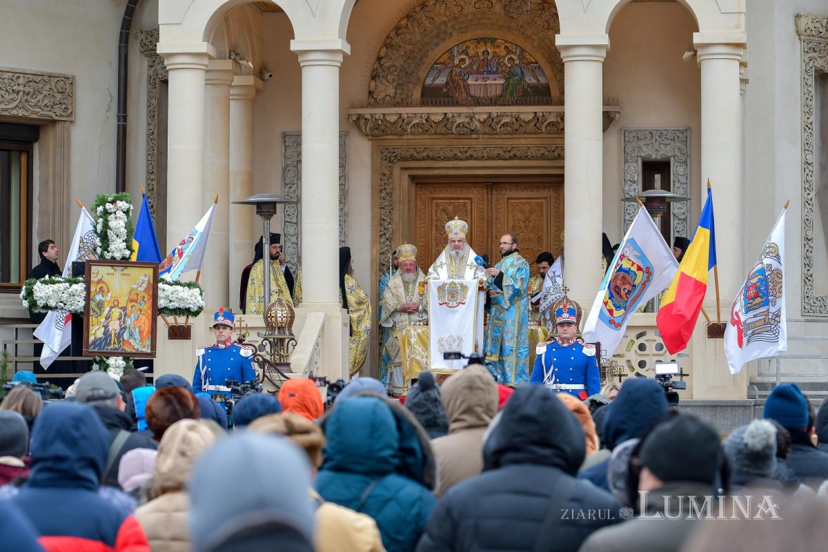 Binecuvântarea Iordanului la Catedrala Patriarhală din București 136509