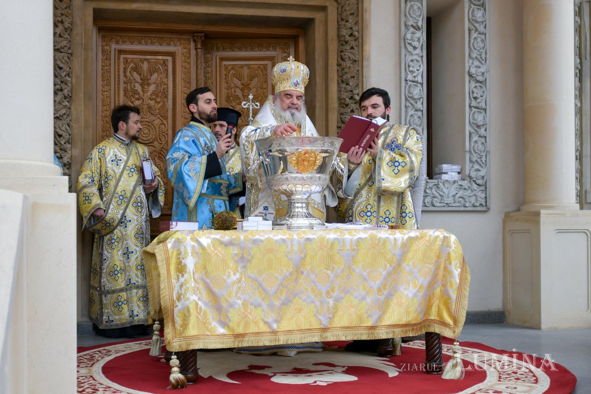 Binecuvântarea Iordanului la Catedrala Patriarhală din București 136511
